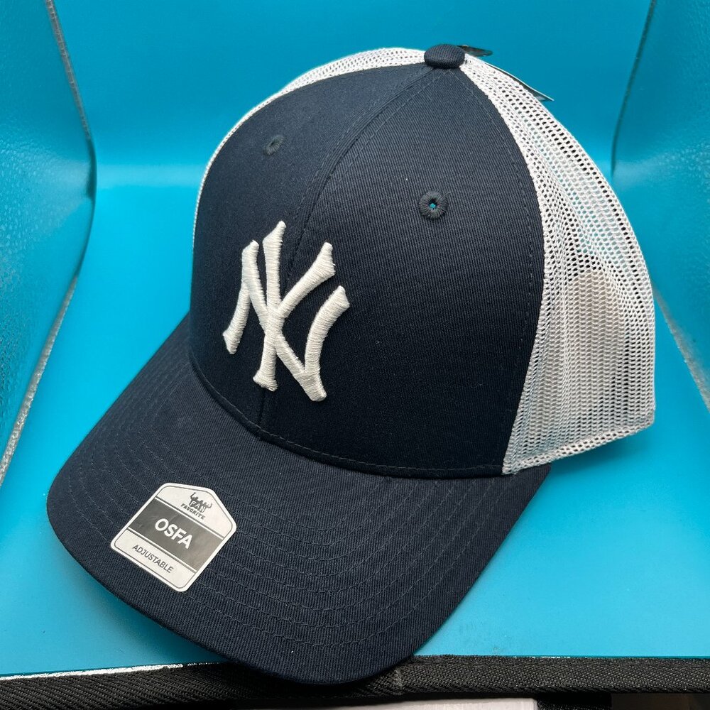 New York Yankees Hat Adult Dark Navy Adjustable SnapBack MLB Fan Favorite Cap